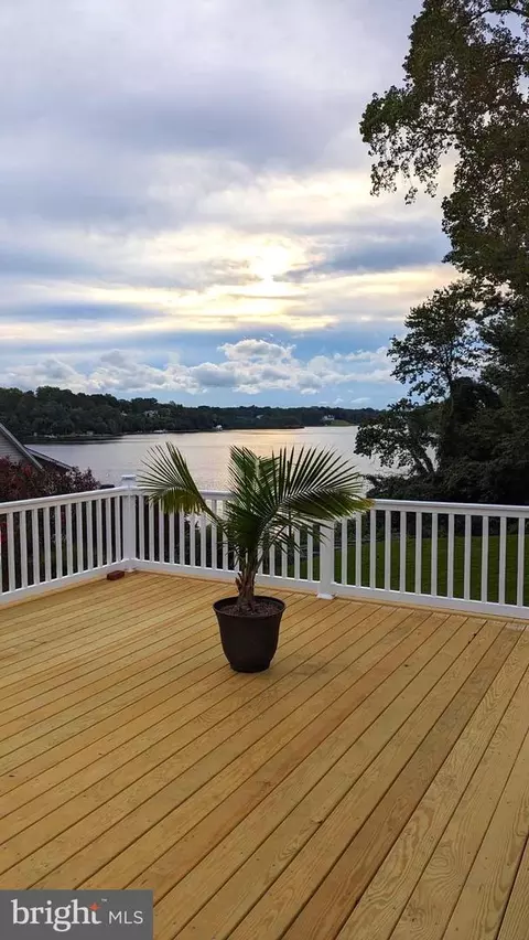 Exterior - 508 Walnut Dr, Riva, MD 21140 photo 10 of 11