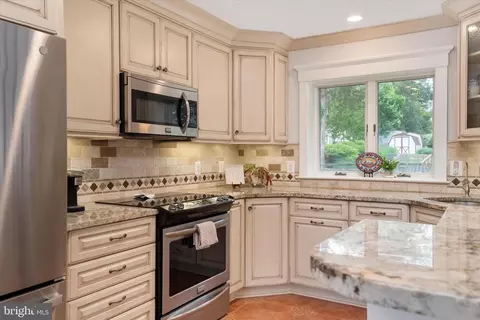 Kitchen - 508 Walnut Dr, Riva, MD 21140 photo 1 of 3