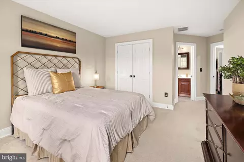 Bedroom - 927 Hilltop Rd, Arnold, MD 21012 photo 4 of 10