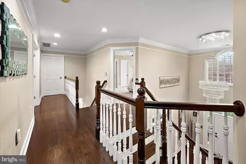 Entry Way - 927 Hilltop Rd, Arnold, MD 21012 photo 4 of 7