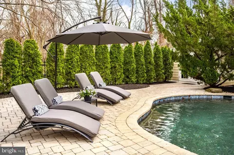 Exterior - 927 Hilltop Rd, Arnold, MD 21012 photo 6 of 10