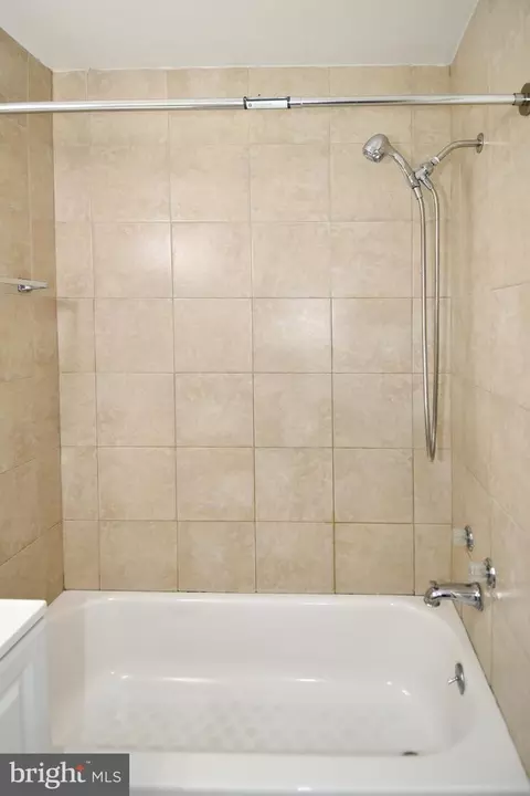 Bath - 316 Old Line Ave, Laurel, MD 20724 photo 2 of 4