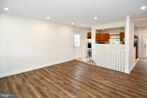Living - 316 Old Line Ave, Laurel, MD 20724 photo 3 of 4