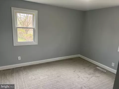 212 Sycamore Rd, Baltimore, MD 21226 photo 10