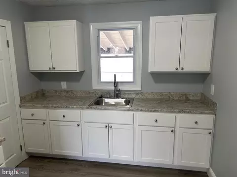 212 Sycamore Rd, Baltimore, MD 21226 photo 6