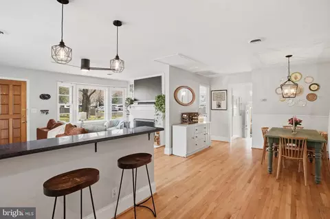 Entry Way - 11 Glen Ave N, Annapolis, MD 21401 photo 1 of 1