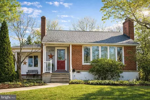 209 Mountain Rd, Linthicum Heights, MD 21090