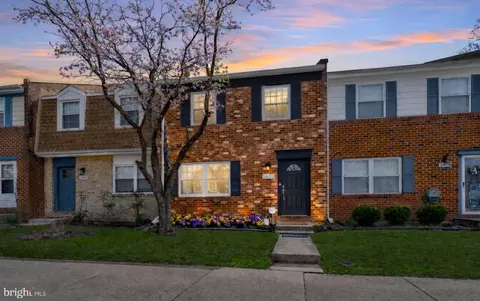 1671 Yorktown Ct, Crofton, MD 21114