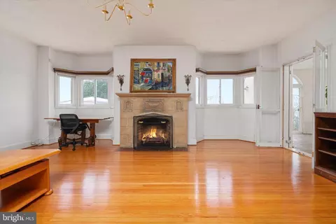 Living - 20 Granada Rd, Pasadena, MD 21122 photo 4 of 4