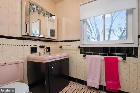 Bath - 20 Granada Rd, Pasadena, MD 21122 photo 2 of 3