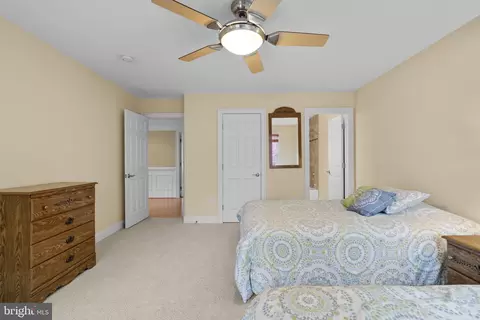 Bedroom - 370 Eagle Hill Rd, Pasadena, MD 21122 photo 5 of 7