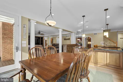 Dining - 370 Eagle Hill Rd, Pasadena, MD 21122 photo 5 of 5