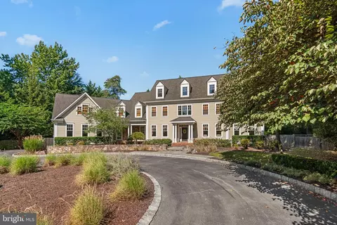 Exterior - 370 Eagle Hill Rd, Pasadena, MD 21122 photo 3 of 21
