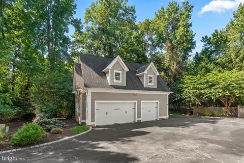 Exterior - 370 Eagle Hill Rd, Pasadena, MD 21122 photo 18 of 21