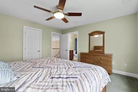 Bedroom - 370 Eagle Hill Rd, Pasadena, MD 21122 photo 7 of 7