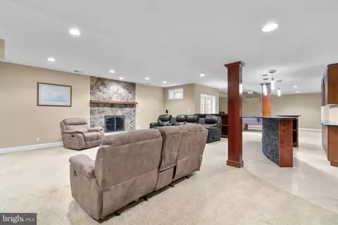 Living - 370 Eagle Hill Rd, Pasadena, MD 21122 photo 7 of 7