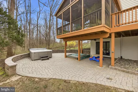 5209 Grenock Dr, Lothian, MD 20711 photo 7