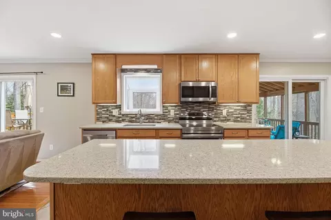 5209 Grenock Dr, Lothian, MD 20711 photo 14