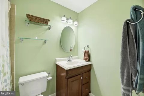 5209 Grenock Dr, Lothian, MD 20711 photo 32