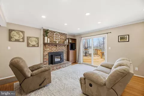 5209 Grenock Dr, Lothian, MD 20711 photo 19
