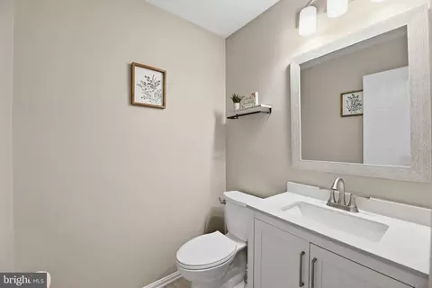 5209 Grenock Dr, Lothian, MD 20711 photo 24