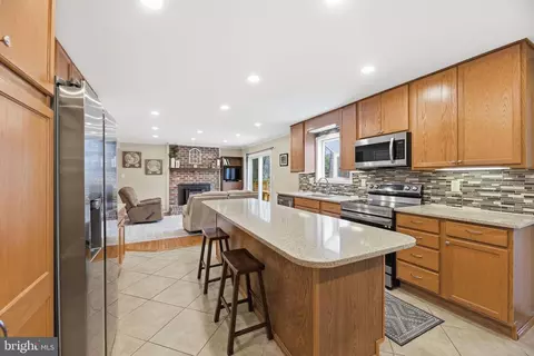 5209 Grenock Dr, Lothian, MD 20711 photo 13