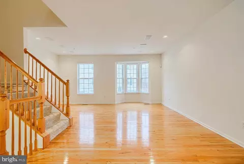 Living - 175 Tilden Way #175, Edgewater, MD 21037 photo 3 of 3