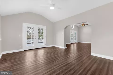 Living - 7719 Suitt Dr, Pasadena, MD 21122 photo 6 of 10