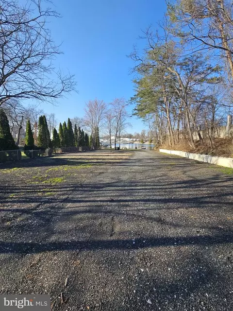 Exterior - 7719 Suitt Dr, Pasadena, MD 21122 photo 16 of 16