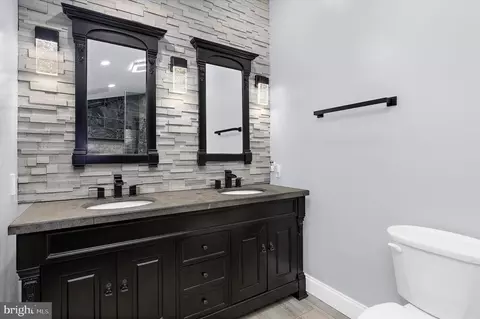 Bath - 7719 Suitt Dr, Pasadena, MD 21122 photo 3 of 8