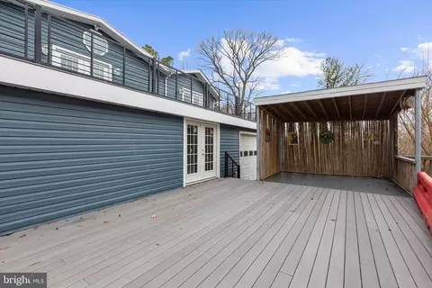Exterior - 7719 Suitt Dr, Pasadena, MD 21122 photo 7 of 16