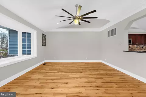 Living - 7719 Suitt Dr, Pasadena, MD 21122 photo 1 of 10
