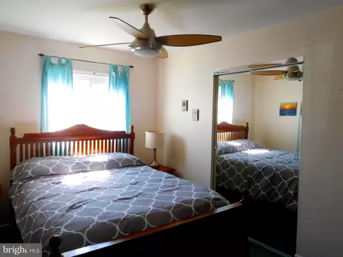 Bedroom - 8384 Forest Dr, Pasadena, MD 21122 photo 1 of 2