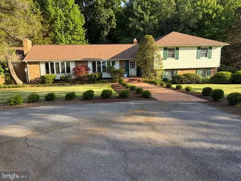 3463 Constellation Dr, Davidsonville, MD 21035