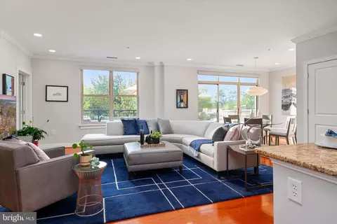 66 Franklin St #304, Annapolis, MD 21401