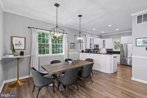 Dining - 327 Riverview Trl, Annapolis, MD 21401 photo 2 of 3