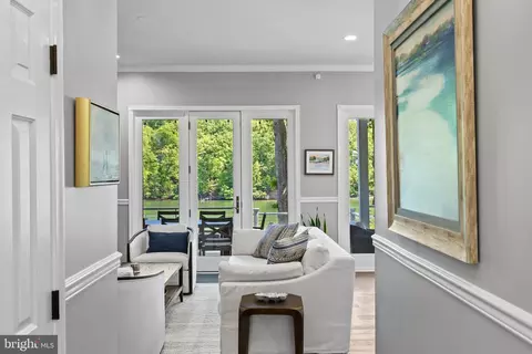 Entry Way - 327 Riverview Trl, Annapolis, MD 21401 photo 2 of 3
