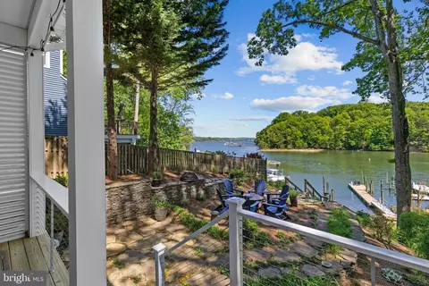 Exterior - 327 Riverview Trl, Annapolis, MD 21401 photo 5 of 8