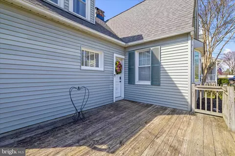Exterior - 1217 Valley Rd, Pasadena, MD 21122 photo 10 of 14