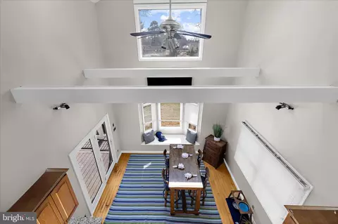 Entry Way - 1217 Valley Rd, Pasadena, MD 21122 photo 3 of 6