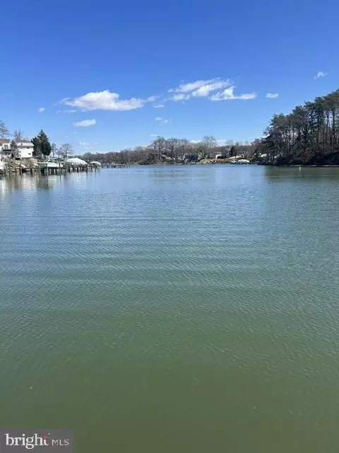 View/Area - 1217 Valley Rd, Pasadena, MD 21122 photo 2 of 16