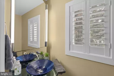 Other - 22 E Lake Dr, Annapolis, MD 21403 photo 7 of 22