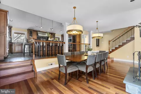 Dining - 22 E Lake Dr, Annapolis, MD 21403 photo 1 of 4
