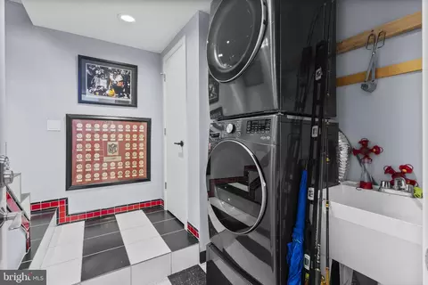 Other - 22 E Lake Dr, Annapolis, MD 21403 photo 10 of 22