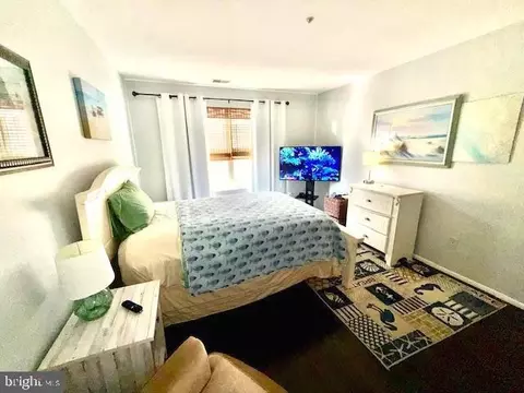 Bedroom - 30 J Hearthstone Ct #J, Annapolis, MD 21403 photo 5 of 7