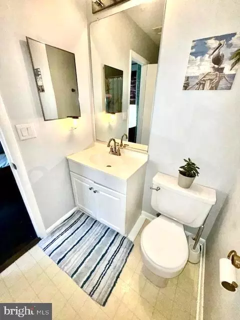 Bath - 30 J Hearthstone Ct #J, Annapolis, MD 21403 photo 1 of 3