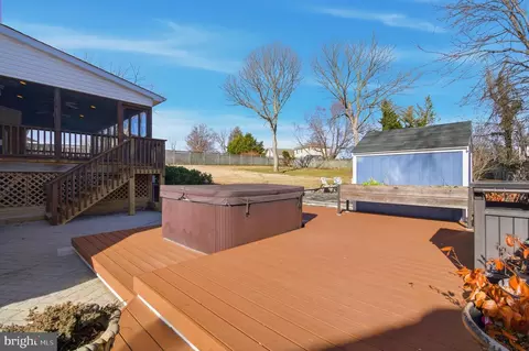 Exterior - 1296 Crossover Dr, Edgewater, MD 21037 photo 8 of 8