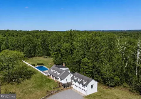 1116 Gumbottom Rd, Crownsville, MD 21032
