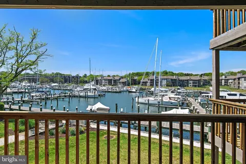 2204 Chesapeake Harbour Dr E, Annapolis, MD 21403