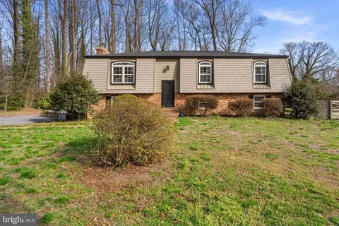 712 Petersburg Rd, Davidsonville, MD 21035
